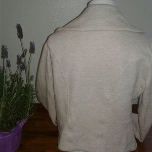 CAbi Jackets & Coats - Cabi Cream Moto Zip Jacket CAbi Jackets & Coats - Cabi Cream Moto Zip Jacket